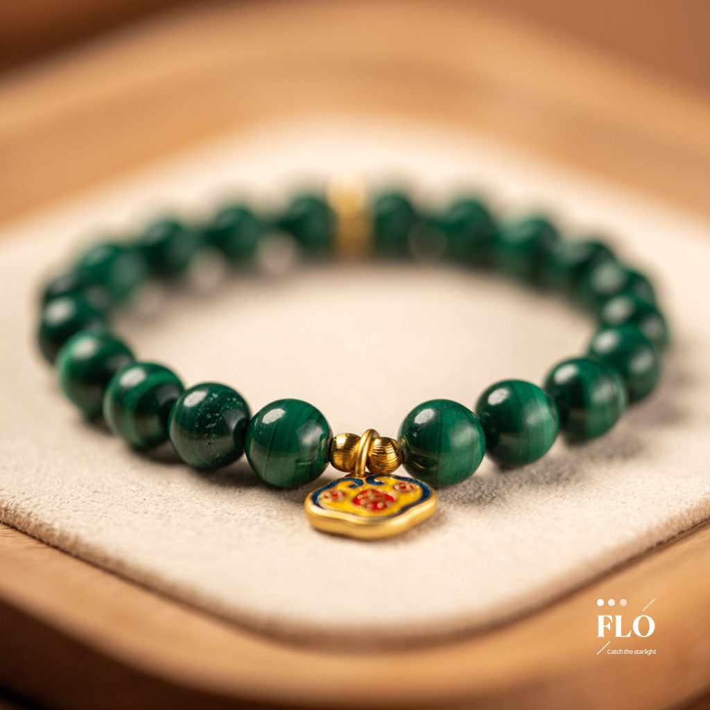 QUE AN Malachite Bracelet for Vitality, Heart Healing & Protective Serenity
